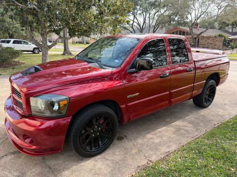 Used 2006 Dodge Ram 1500 Truck 2WD Quad Cab image 2
