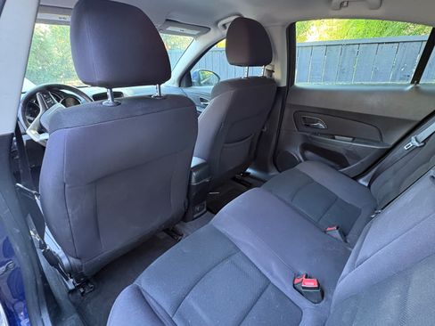 Used 2013 Chevrolet Cruze LT FWD image 11