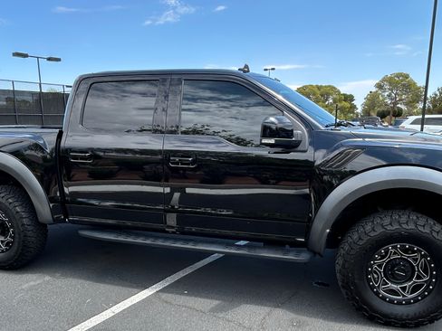 Used 2019 Ford F150 Raptor w/ Equipment Group 802A Luxury AWD/4WD image 6