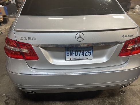 Used 2012 Mercedes-Benz E 350 4MATIC Sedan image 5