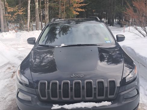 Used 2015 Jeep Cherokee Trailhawk image 11