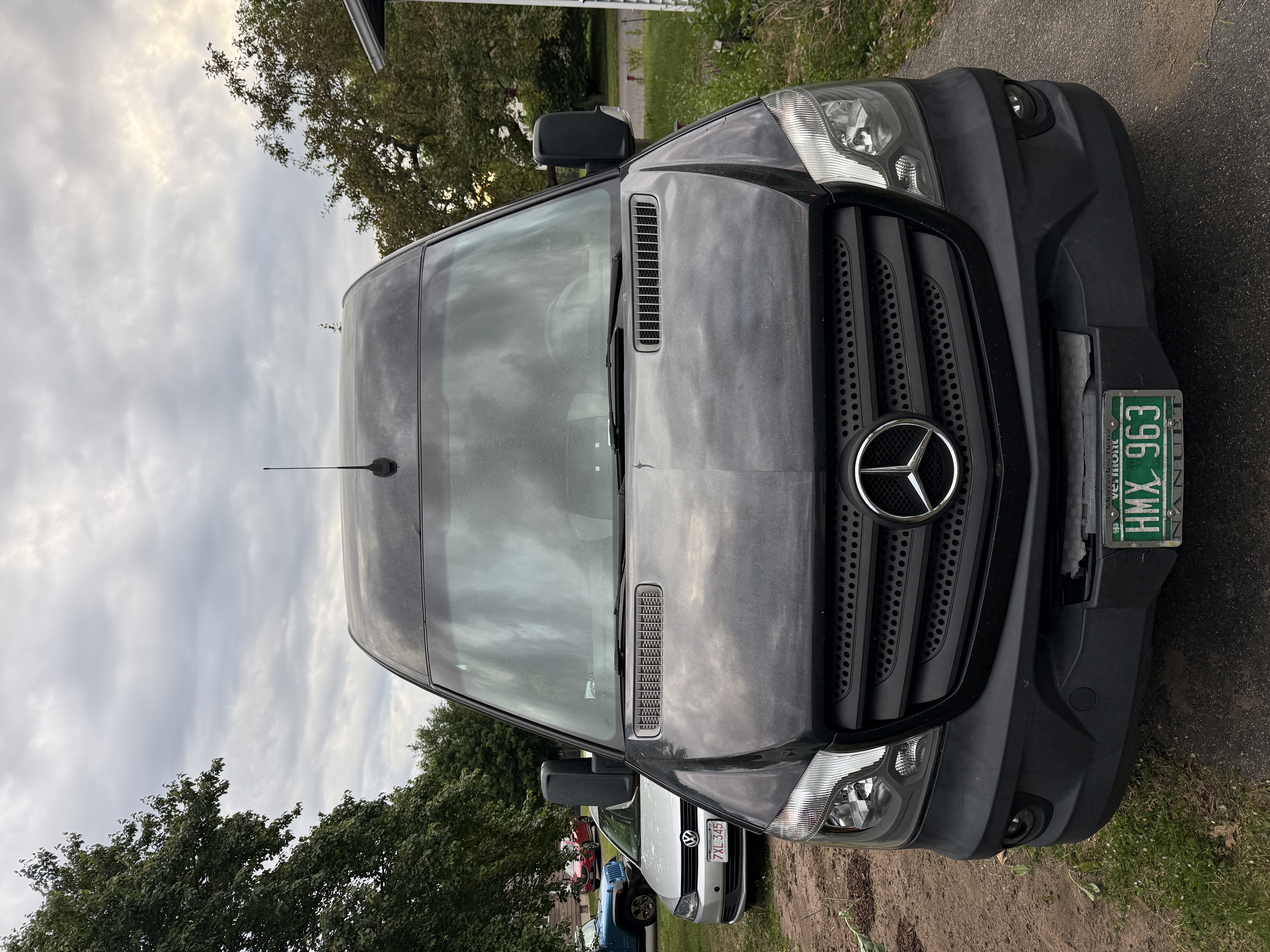 Used 2018 Mercedes-Benz Sprinter 2500 image 1