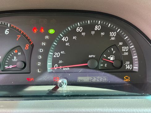 Used 2003 Toyota Camry SE image 6