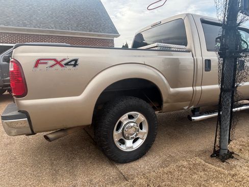 Used 2012 Ford F250 XLT w/ XLT Value Pkg image 5