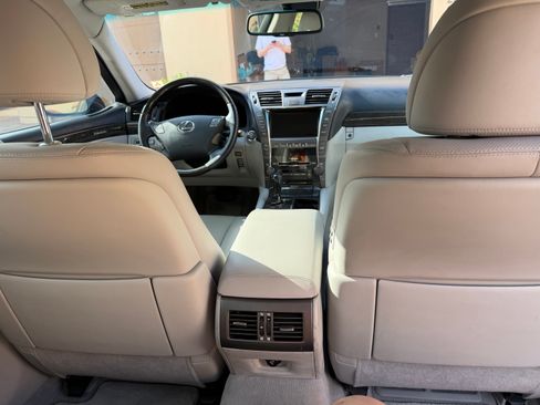 Used 2007 Lexus LS 460 image 1