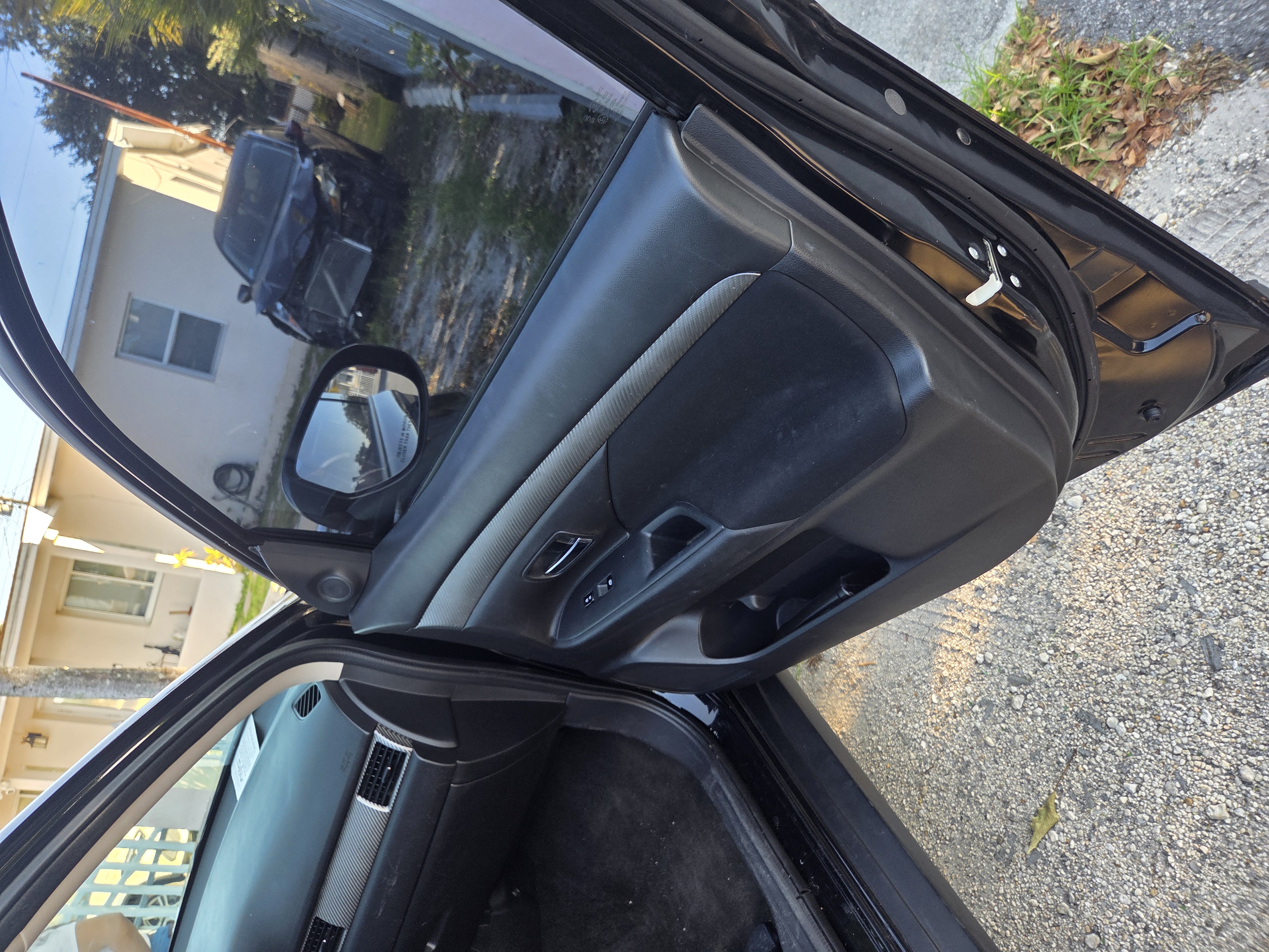 Used 2016 Mitsubishi Outlander SE FWD image 4