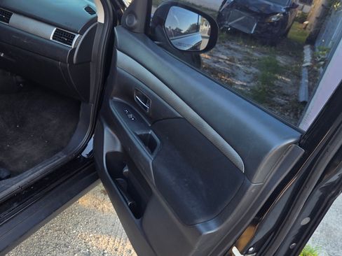 Used 2016 Mitsubishi Outlander SE FWD image 4