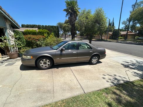 Used 2001 Cadillac Seville SLS image 2