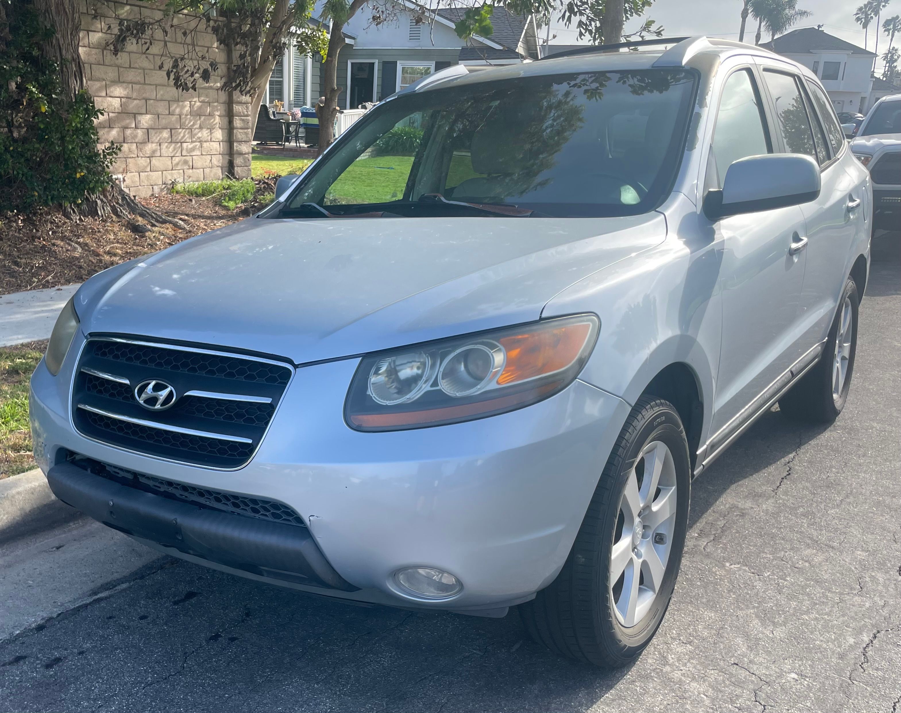 Used 2007 Hyundai Santa Fe SE FWD image 1