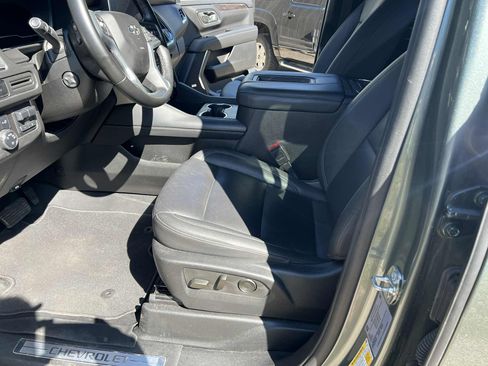 Used 2024 Chevrolet Tahoe Z71 w/ Z71 Off-Road Package image 11