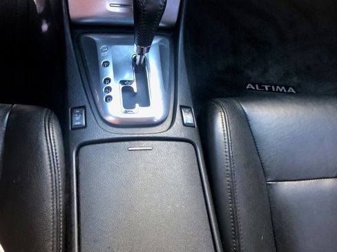 Used 2011 Nissan Altima 2.5 SL w/ 2.5SL Pkg image 12