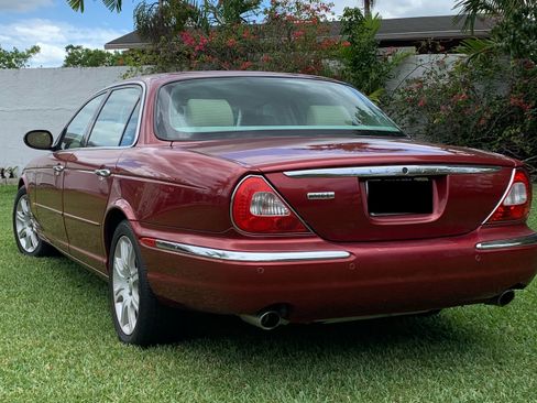 Used 2005 Jaguar XJ8 8 L Sedan 4D image 5