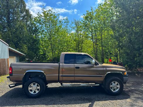 Used 2001 Dodge Ram 2500 Truck 4x4 Quad Cab image 10