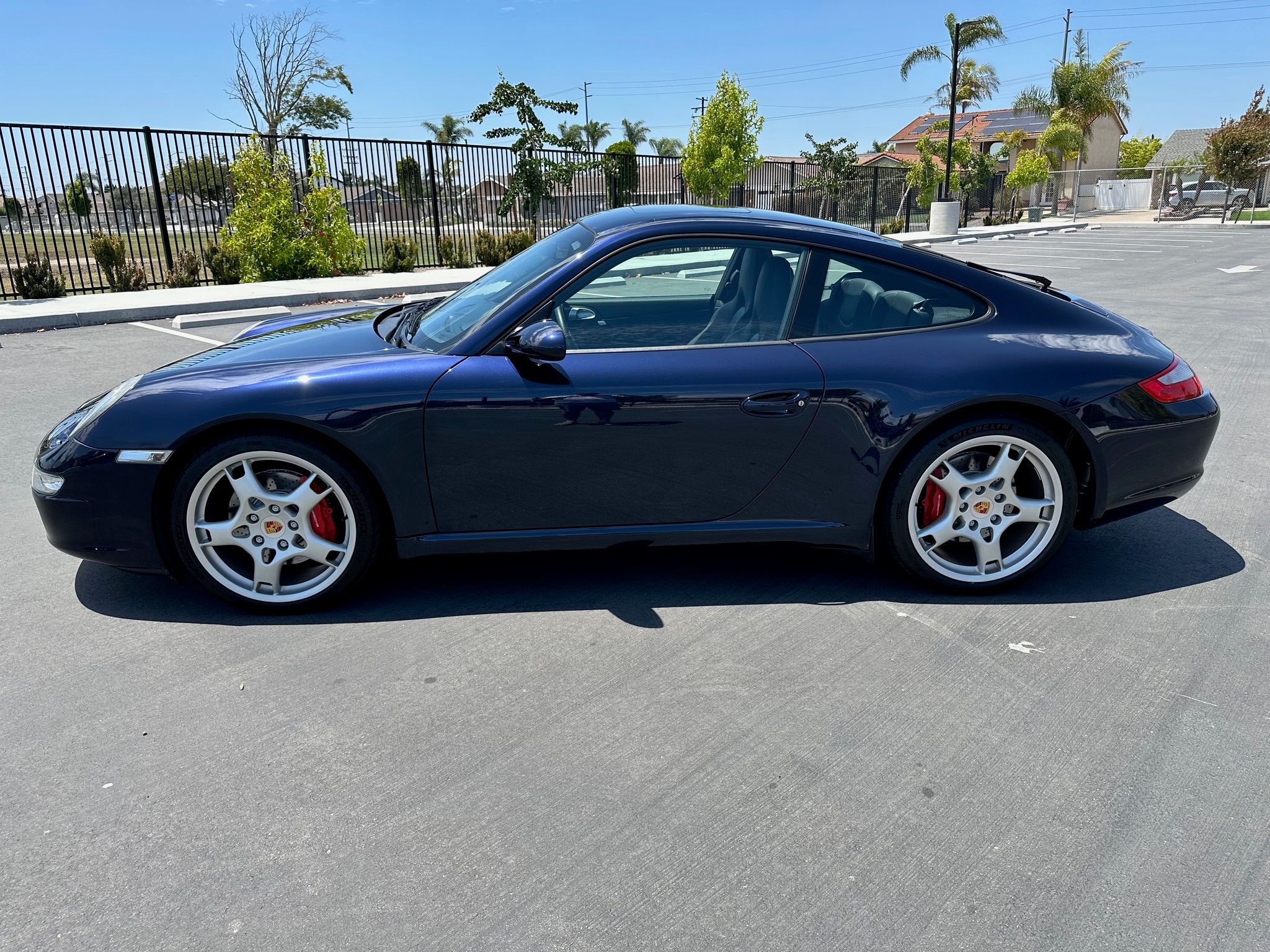 Used 2006 Porsche 911 Carrera S RWD image 5