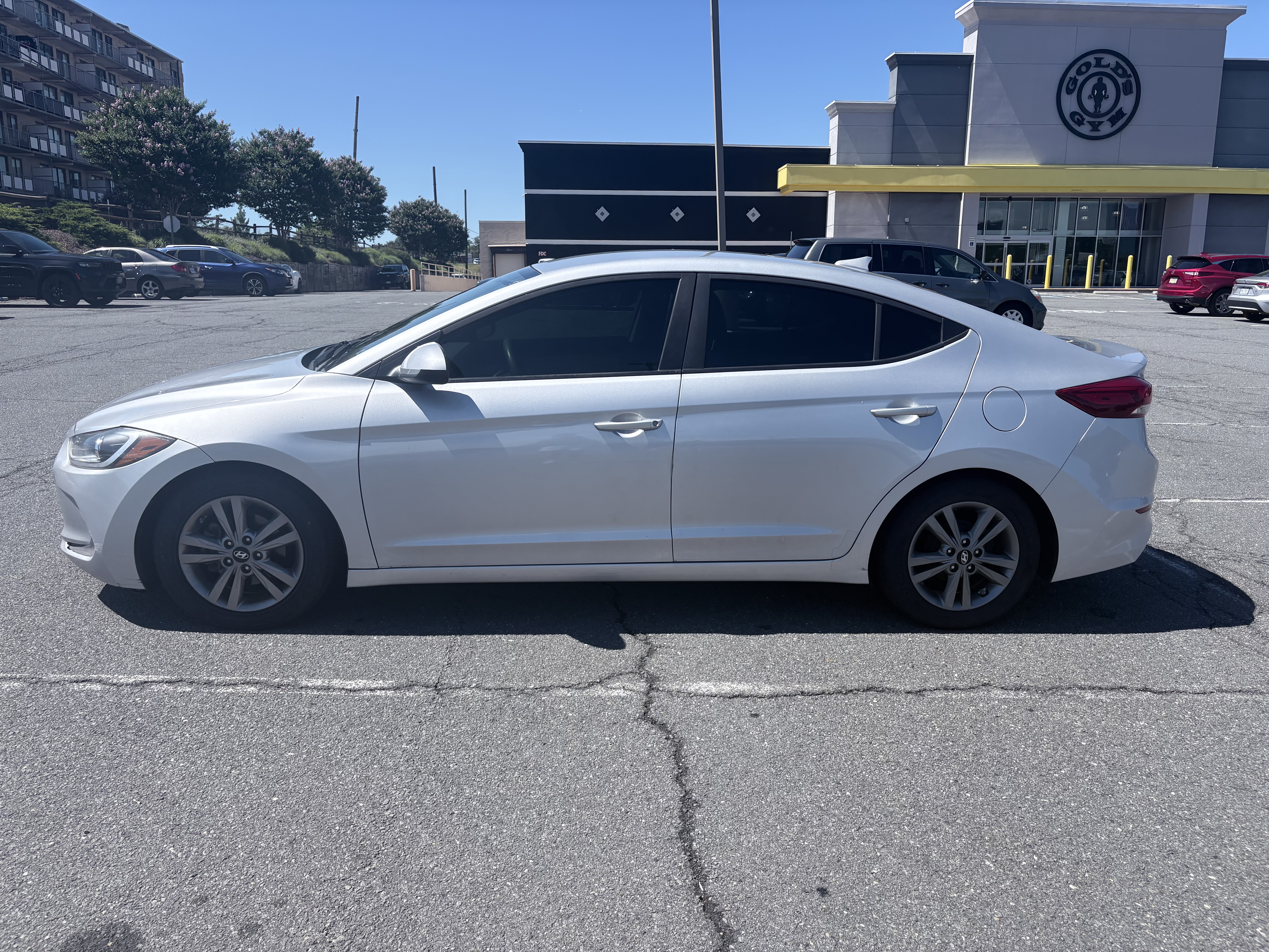 Used 2017 Hyundai Elantra SE FWD image 32
