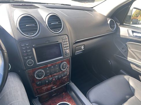 Used 2012 Mercedes-Benz GL 450 4MATIC image 22