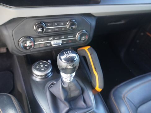 Used 2022 Ford Bronco Badlands AWD/4WD image 11
