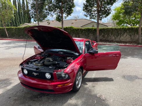 Used 2005 Ford Mustang GT image 12