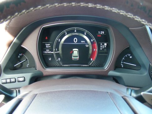 Used 2018 Lexus LS 500 500 Sedan 4D w/ Accessory Package (Z2) image 26