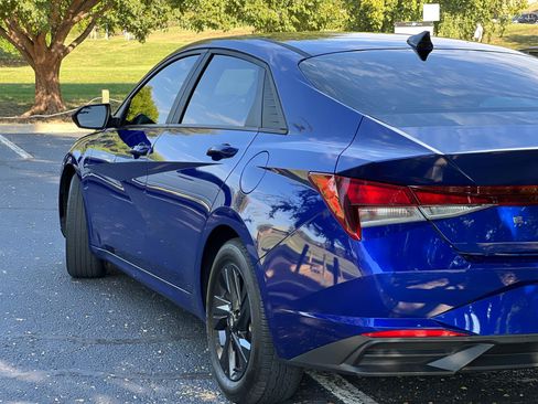 Used 2023 Hyundai Elantra SEL image 9