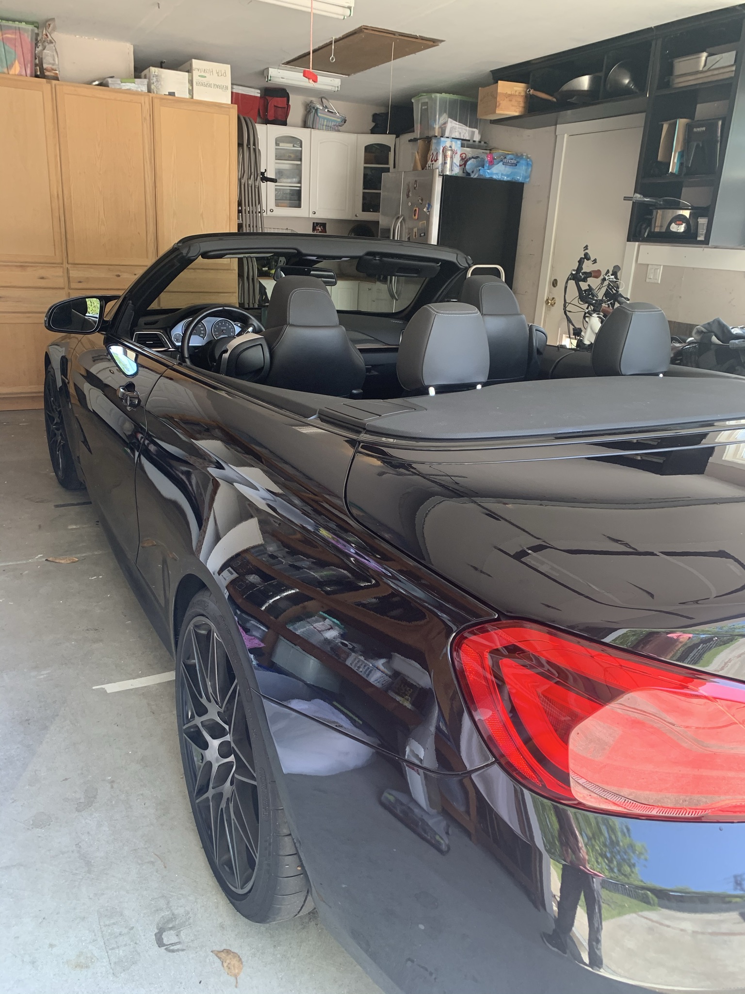 Used 2018 BMW M4 Convertible RWD image 6
