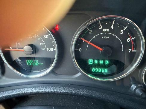 Used 2011 Jeep Wrangler Unlimited Sport image 10