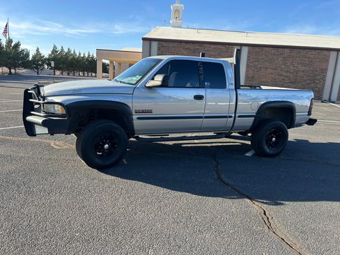 Used 1999 Dodge Ram 2500 Truck 4x4 Quad Cab image 5