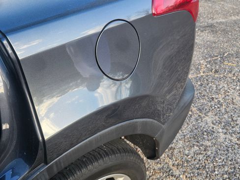 Used 2014 Toyota RAV4 Limited image 13