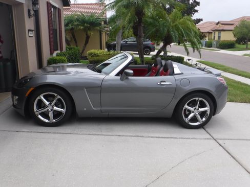 Used 2007 Saturn Sky Red Line RWD image 1