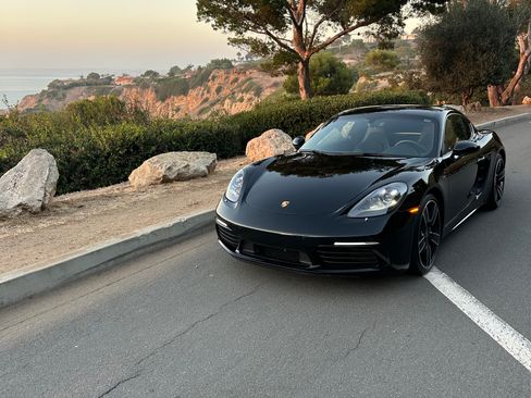 Used 2020 Porsche 718 Cayman S RWD image 26