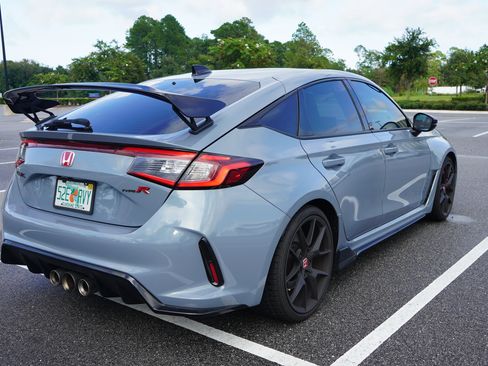Used 2025 Honda Civic Type R image 12