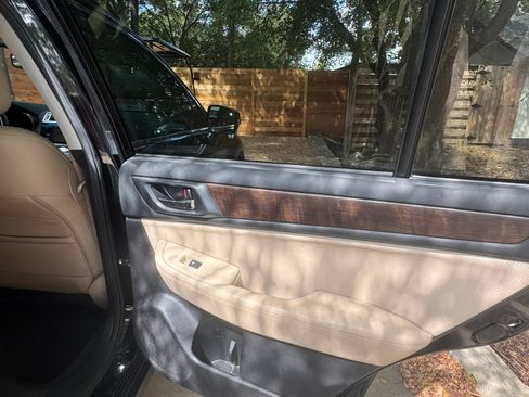 Used 2015 Subaru Outback 2.5i Limited image 31