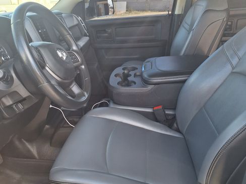 Used 2020 RAM 2500 Tradesman w/ Chrome Appearance Group image 6