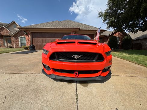 Used 2015 Ford Mustang GT Premium w/ GT Performance Package RWD image 9