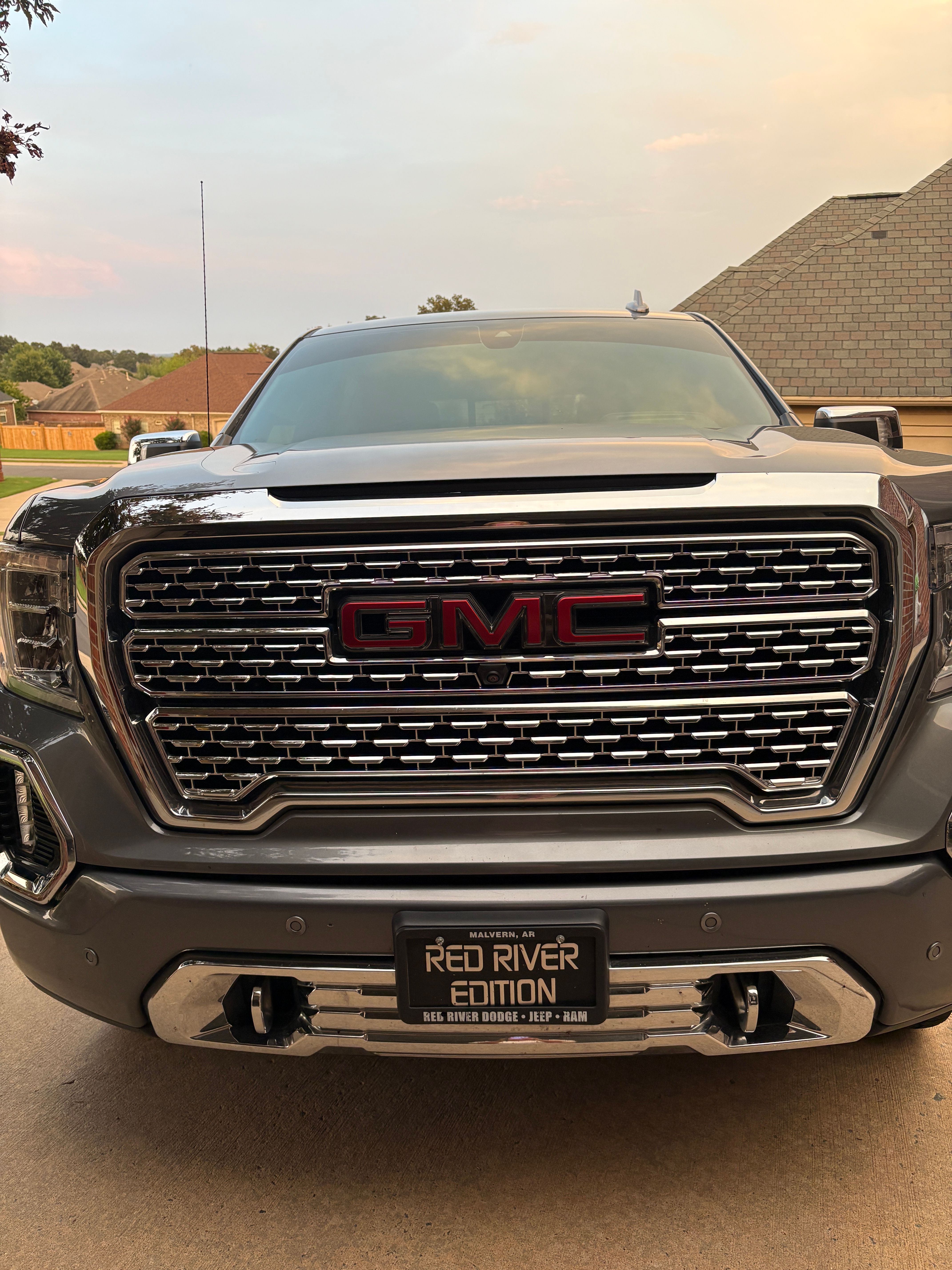 Used 2020 GMC Sierra 1500 Denali w/ Denali Ultimate Package AWD/4WD image 4