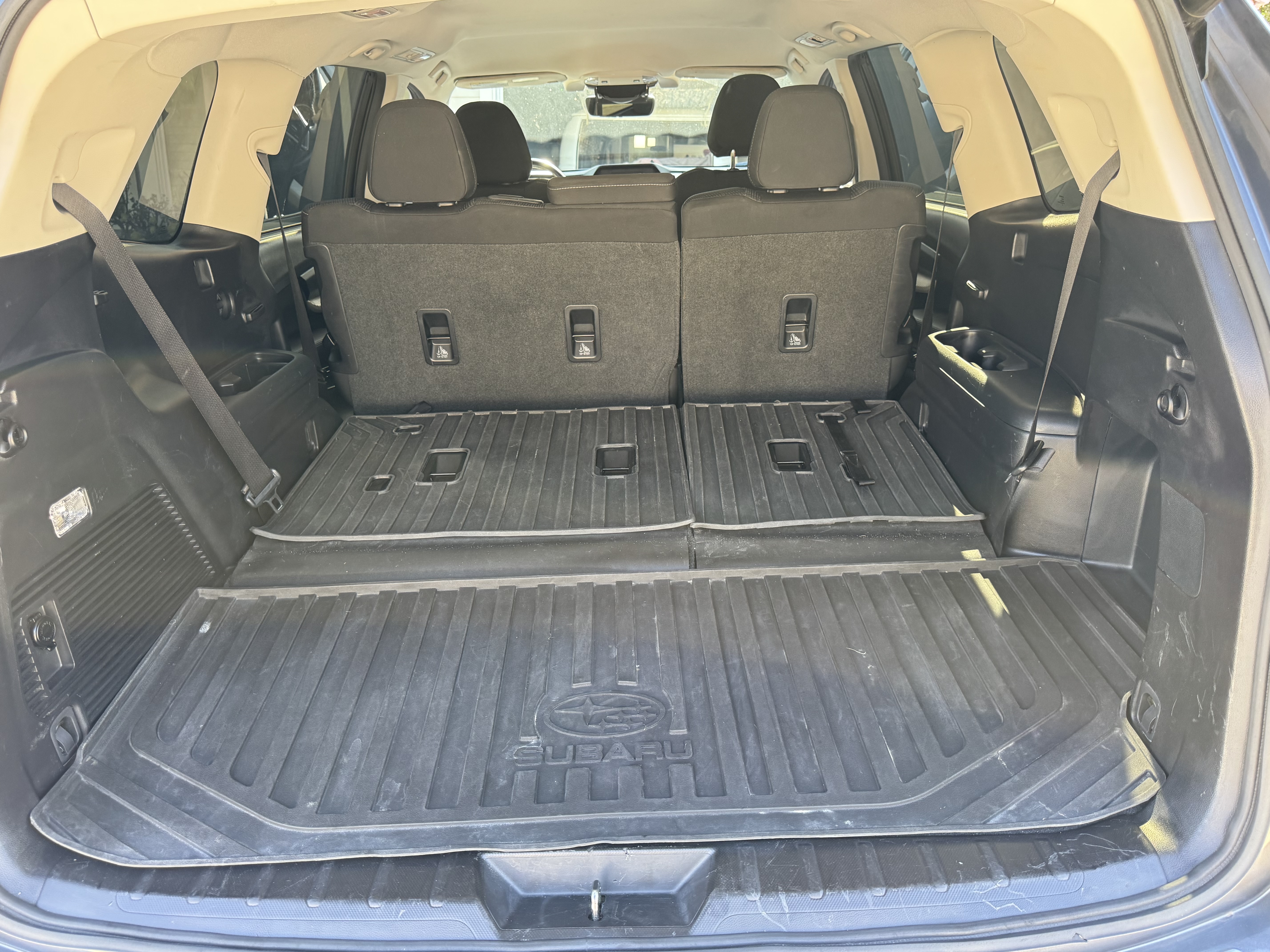 Used 2021 Subaru Ascent Premium w/ Convenience Package AWD/4WD image 8