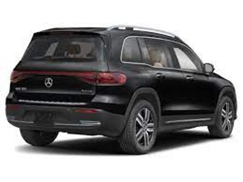 Used 2023 Mercedes-Benz EQB 250+ image 8