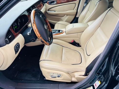 Used 2008 Jaguar XJ8 L image 5