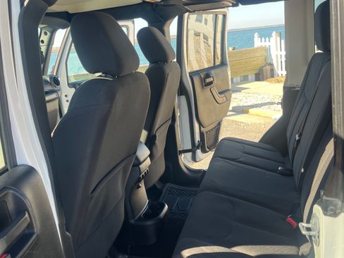 Used 2017 Jeep Wrangler Unlimited Sport w/ Quick Order Package 24S image 12