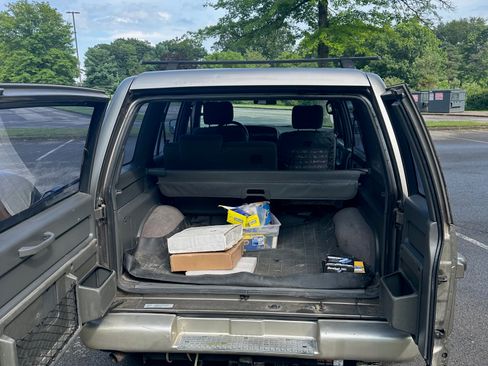 Used 2001 Isuzu Trooper S image 13