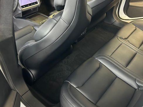 Used 2018 Tesla Model S 75D image 13