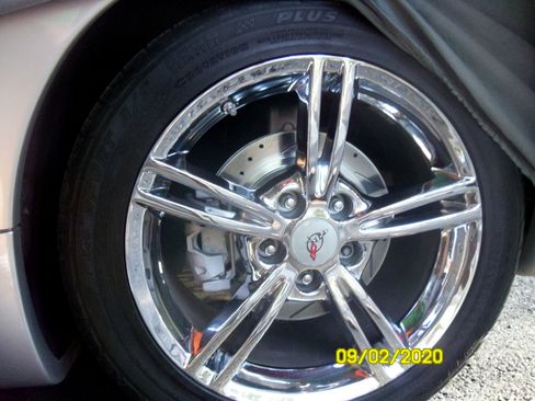 Used 2002 Chevrolet Corvette Convertible w/ Preferred Equipment Group2 RWD image 8