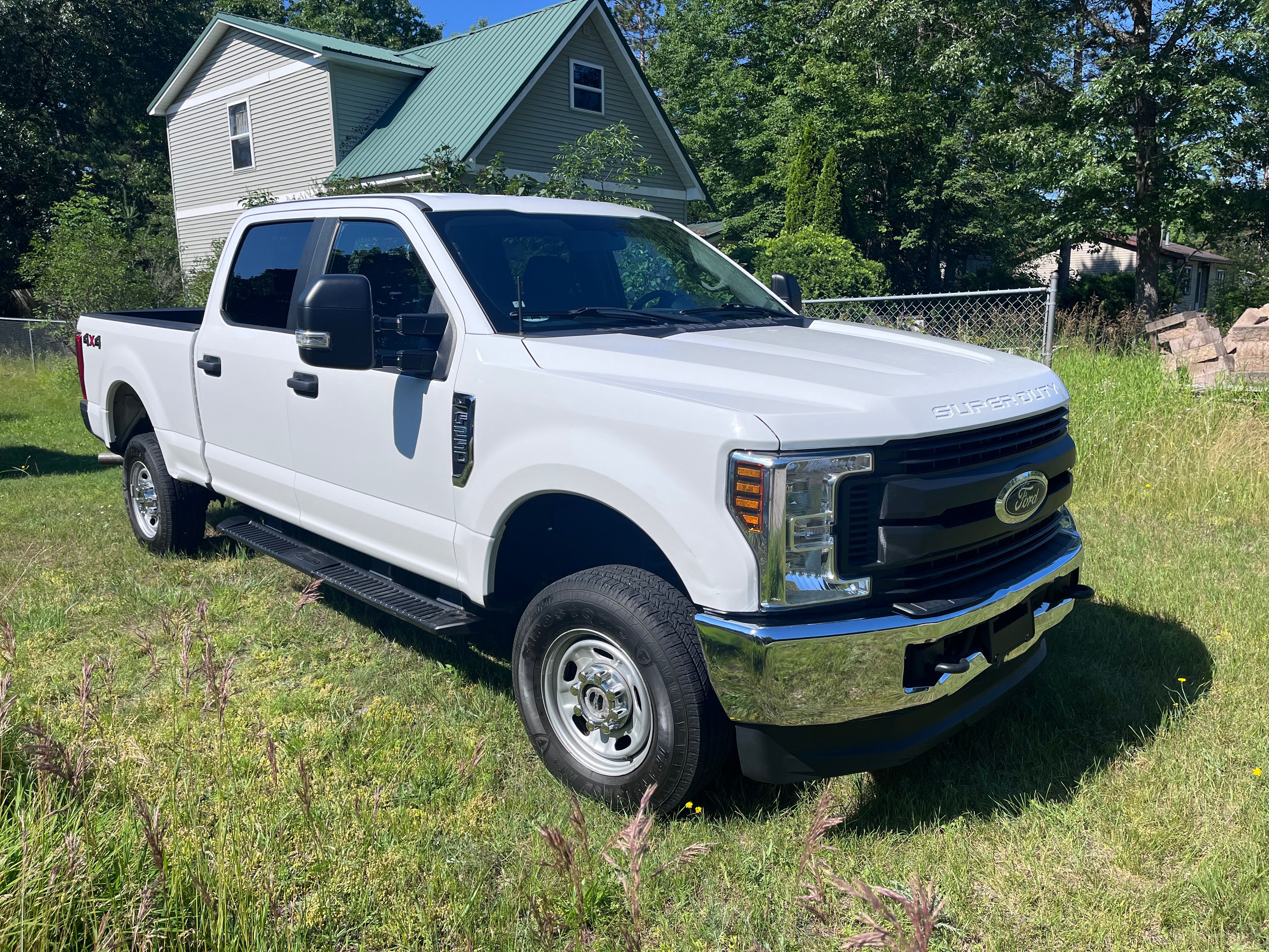 Used 2019 Ford F250 XL w/ Power Equipment Group AWD/4WD image 1