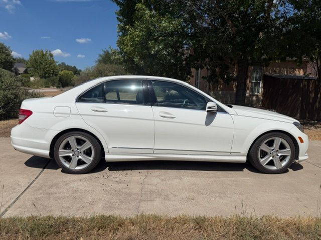 Used 2011 Mercedes-Benz C 300 Sedan image 5