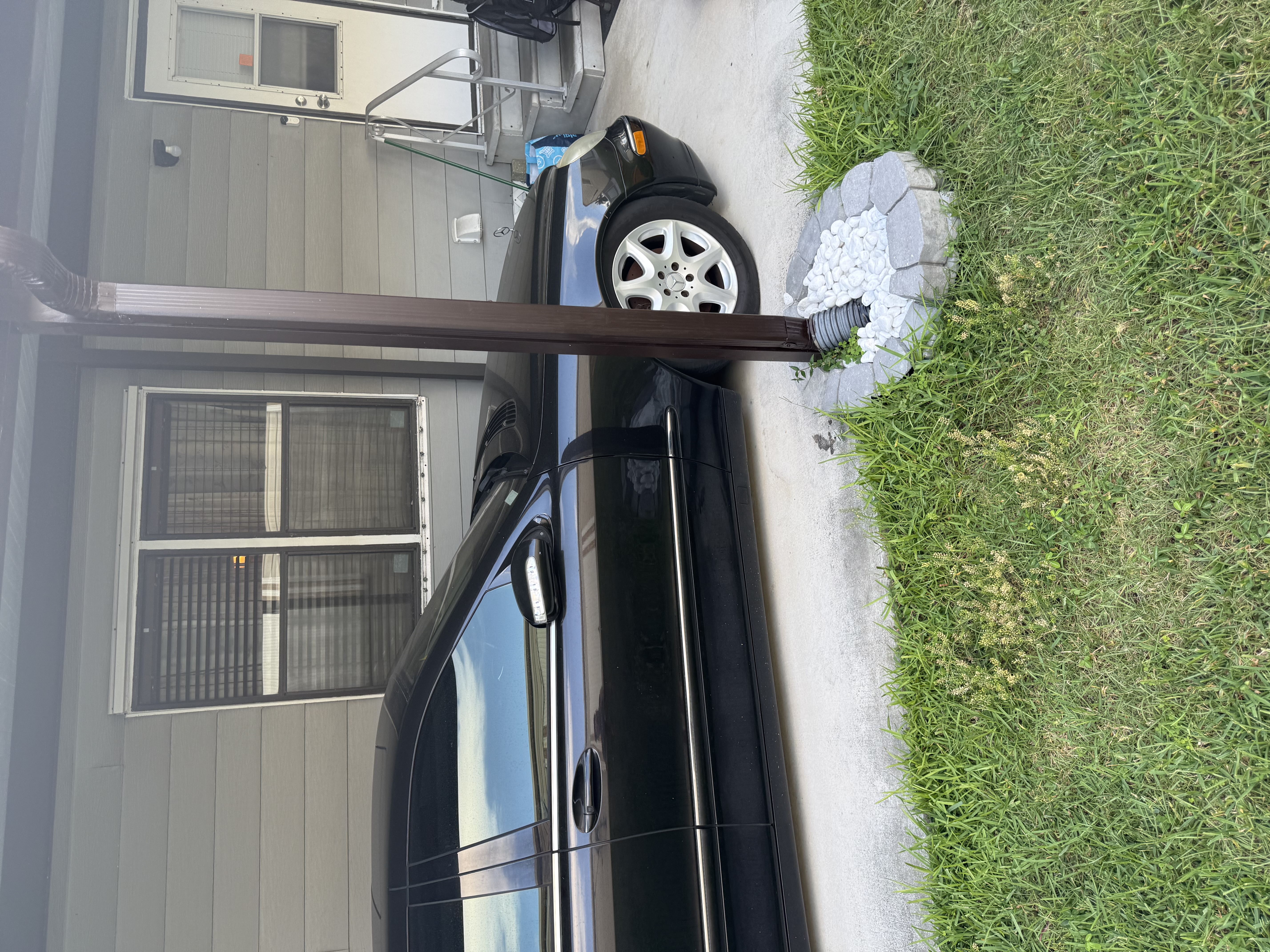 Used 2005 Mercedes-Benz S 500 4MATIC image 2