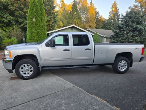 Used 2013 Chevrolet Silverado 3500 LT image 1