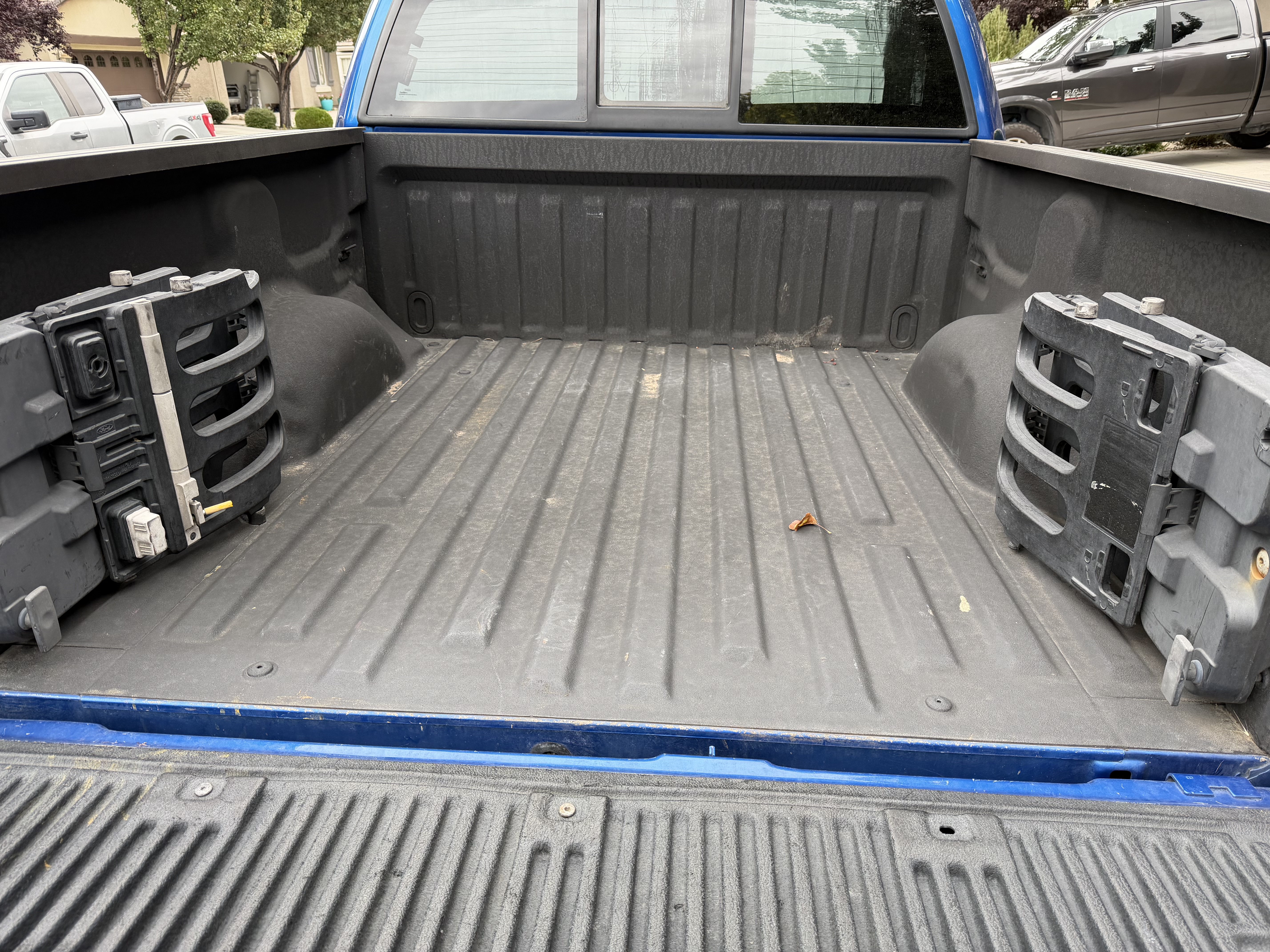Used 2013 Ford F150 Raptor w/ Luxury Equipment Group AWD/4WD image 5