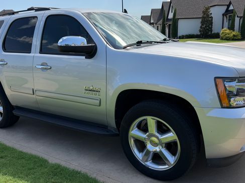Used 2013 Chevrolet Tahoe LT w/ Texas Edition AWD/4WD image 4