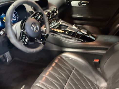Used 2020 Mercedes-Benz AMG GT R image 9