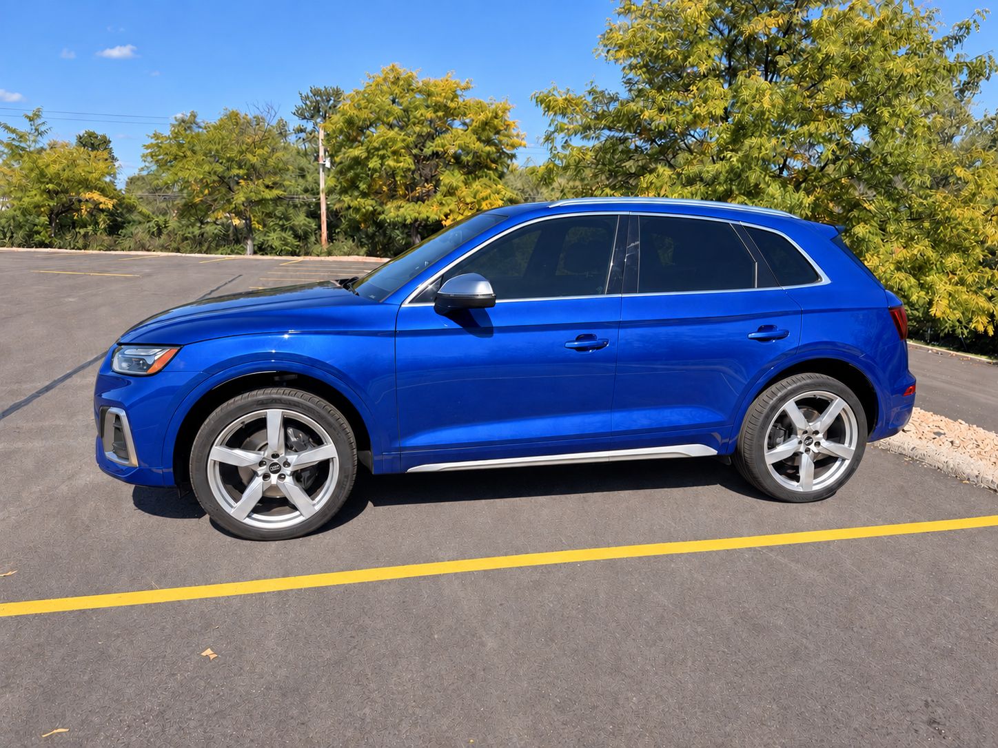Used 2022 Audi SQ5 Premium Plus w/ Premium Plus Package AWD/4WD image 2